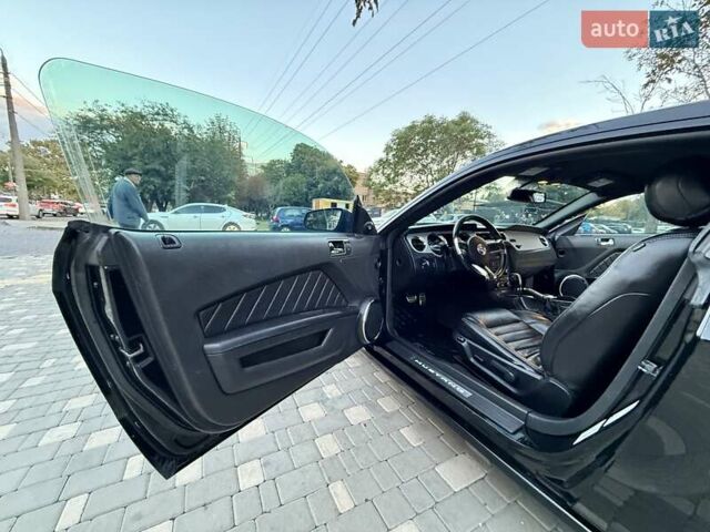 Чорний Форд Мустанг, об'ємом двигуна 3.7 л та пробігом 237 тис. км за 11999 $, фото 30 на Automoto.ua