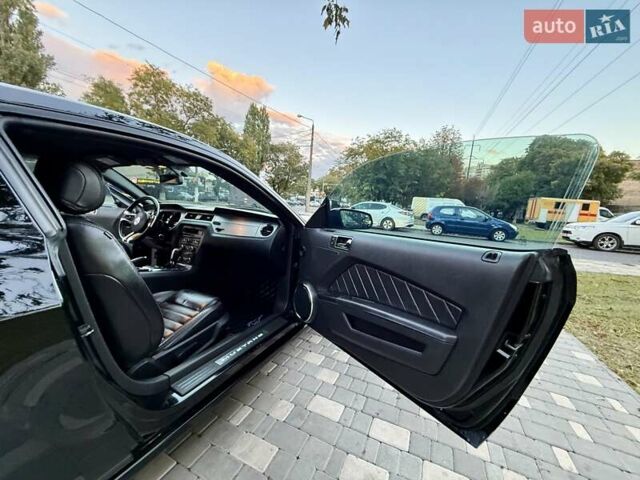 Чорний Форд Мустанг, об'ємом двигуна 3.7 л та пробігом 237 тис. км за 11999 $, фото 43 на Automoto.ua