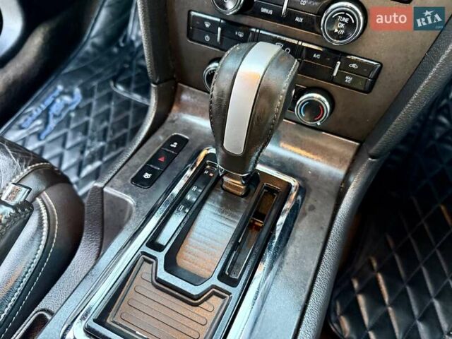 Чорний Форд Мустанг, об'ємом двигуна 3.7 л та пробігом 237 тис. км за 11999 $, фото 47 на Automoto.ua