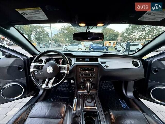 Чорний Форд Мустанг, об'ємом двигуна 3.7 л та пробігом 237 тис. км за 11999 $, фото 53 на Automoto.ua