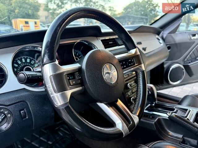 Чорний Форд Мустанг, об'ємом двигуна 3.7 л та пробігом 237 тис. км за 11999 $, фото 35 на Automoto.ua