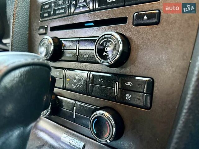 Чорний Форд Мустанг, об'ємом двигуна 3.7 л та пробігом 237 тис. км за 11999 $, фото 51 на Automoto.ua