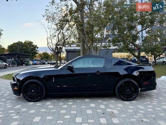 Чорний Форд Мустанг, об'ємом двигуна 3.7 л та пробігом 237 тис. км за 11999 $, фото 3 на Automoto.ua