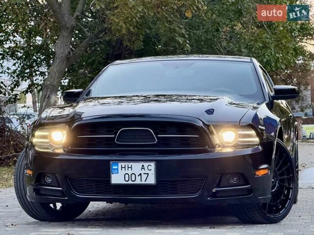 Чорний Форд Мустанг, об'ємом двигуна 3.7 л та пробігом 237 тис. км за 11999 $, фото 8 на Automoto.ua