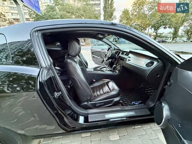 Чорний Форд Мустанг, об'ємом двигуна 3.7 л та пробігом 237 тис. км за 11999 $, фото 45 на Automoto.ua