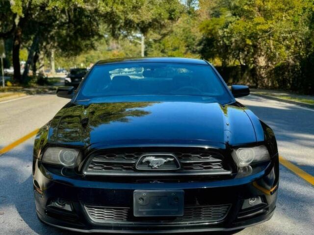Черный Форд Мустанг, объемом двигателя 3.7 л и пробегом 87 тыс. км за 6300 $, фото 1 на Automoto.ua