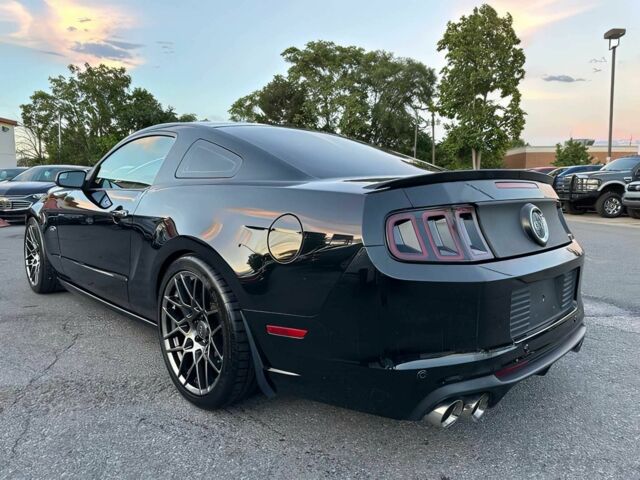 Форд Мустанг 2014 в Житомире на Automoto.ua Черный Форд Мустанг, объемом двигателя 5 л и пробегом 84 тыс. км за 7100 $, фото 6 на Automoto.ua