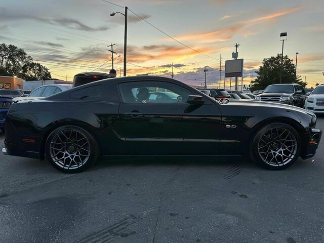 Форд Мустанг 2014 в Житомире на Automoto.ua Черный Форд Мустанг, объемом двигателя 5 л и пробегом 84 тыс. км за 7100 $, фото 7 на Automoto.ua