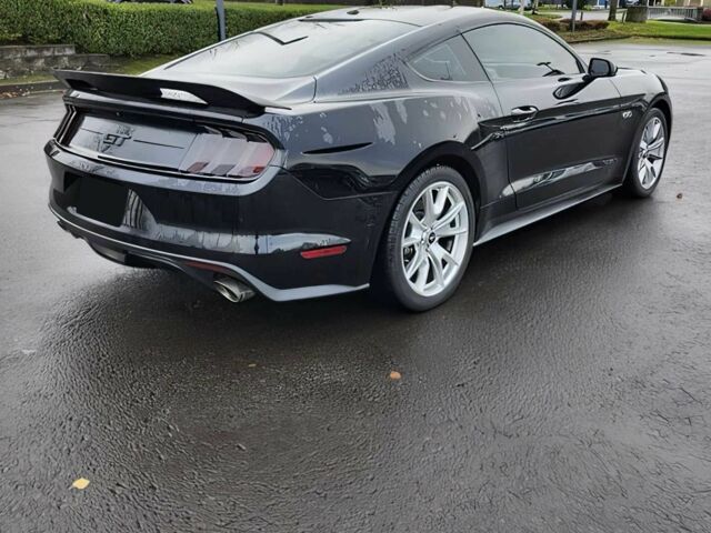 Чорний Форд Мустанг, об'ємом двигуна 5 л та пробігом 71 тис. км за 4400 $, фото 3 на Automoto.ua