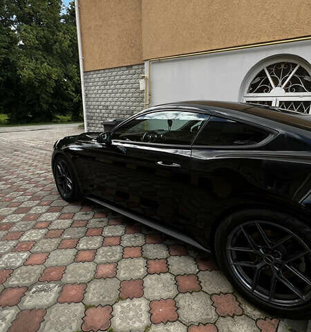 Черный Форд Мустанг, объемом двигателя 3.7 л и пробегом 141 тыс. км за 15700 $, фото 3 на Automoto.ua