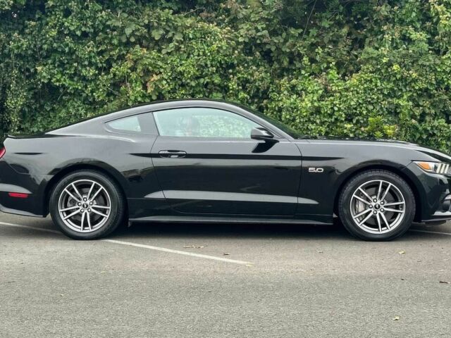 Черный Форд Мустанг, объемом двигателя 5 л и пробегом 70 тыс. км за 8500 $, фото 4 на Automoto.ua