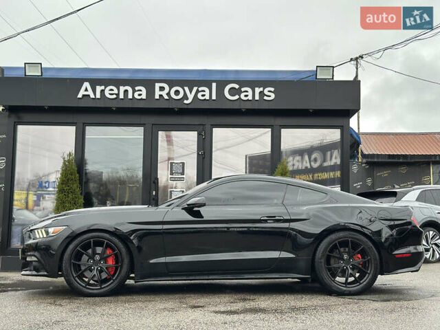 Черный Форд Мустанг, объемом двигателя 2.26 л и пробегом 131 тыс. км за 15300 $, фото 4 на Automoto.ua