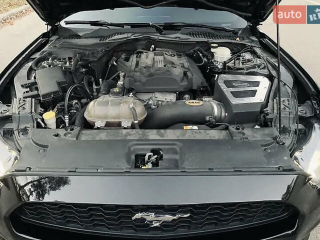 Черный Форд Мустанг, объемом двигателя 2.26 л и пробегом 180 тыс. км за 12000 $, фото 44 на Automoto.ua