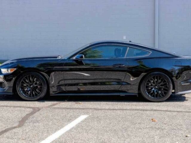 Чорний Форд Мустанг, об'ємом двигуна 5 л та пробігом 121 тис. км за 4500 $, фото 3 на Automoto.ua