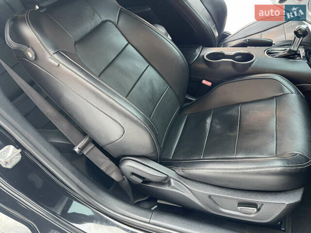 Черный Форд Мустанг, объемом двигателя 2.26 л и пробегом 186 тыс. км за 12900 $, фото 36 на Automoto.ua