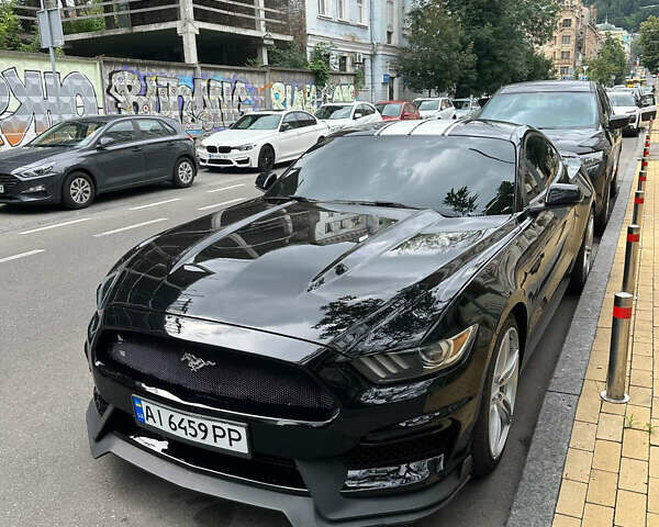 Черный Форд Мустанг, объемом двигателя 2.26 л и пробегом 110 тыс. км за 7000 $, фото 1 на Automoto.ua