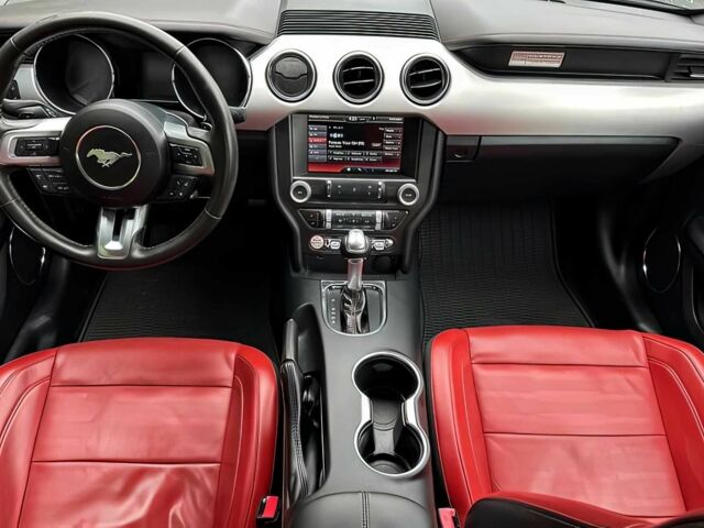 Чорний Форд Мустанг, об'ємом двигуна 5 л та пробігом 79 тис. км за 4500 $, фото 6 на Automoto.ua