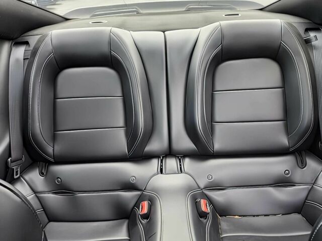 Чорний Форд Мустанг, об'ємом двигуна 5 л та пробігом 71 тис. км за 4400 $, фото 12 на Automoto.ua