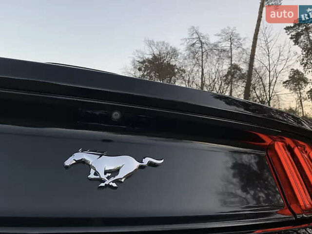 Черный Форд Мустанг, объемом двигателя 2.26 л и пробегом 180 тыс. км за 12000 $, фото 17 на Automoto.ua