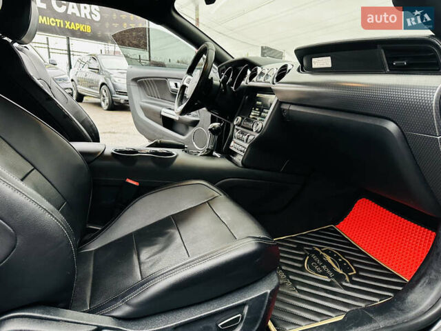 Черный Форд Мустанг, объемом двигателя 2.26 л и пробегом 131 тыс. км за 15300 $, фото 20 на Automoto.ua