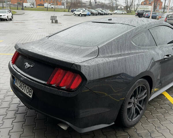 Черный Форд Мустанг, объемом двигателя 2.26 л и пробегом 180 тыс. км за 12000 $, фото 96 на Automoto.ua