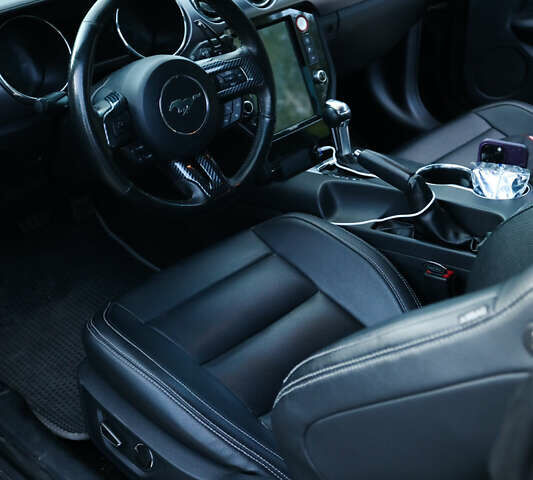 Форд Мустанг 2015 в Днепре (Днепропетровске) на Automoto.ua Черный Форд Мустанг, объемом двигателя 2.26 л и пробегом 89 тыс. км за 15500 $, фото 10 на Automoto.ua