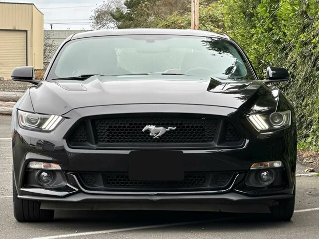 Чорний Форд Мустанг, об'ємом двигуна 5 л та пробігом 79 тис. км за 4500 $, фото 1 на Automoto.ua