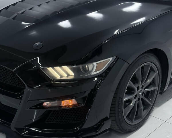 Черный Форд Мустанг, объемом двигателя 2.26 л и пробегом 80 тыс. км за 15000 $, фото 3 на Automoto.ua