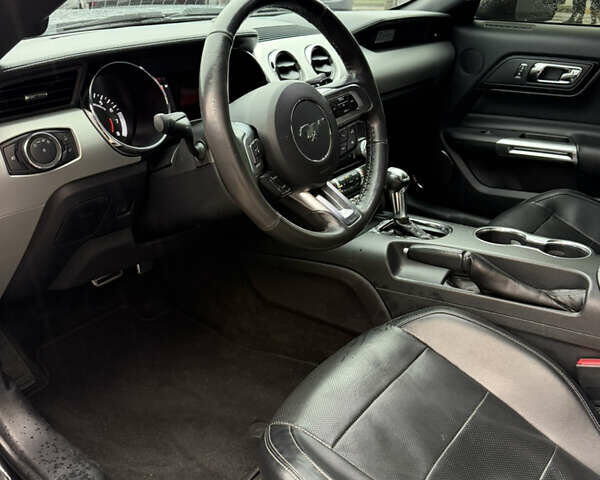 Черный Форд Мустанг, объемом двигателя 2.26 л и пробегом 180 тыс. км за 12000 $, фото 73 на Automoto.ua