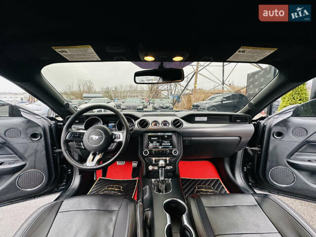 Черный Форд Мустанг, объемом двигателя 2.26 л и пробегом 131 тыс. км за 15300 $, фото 17 на Automoto.ua