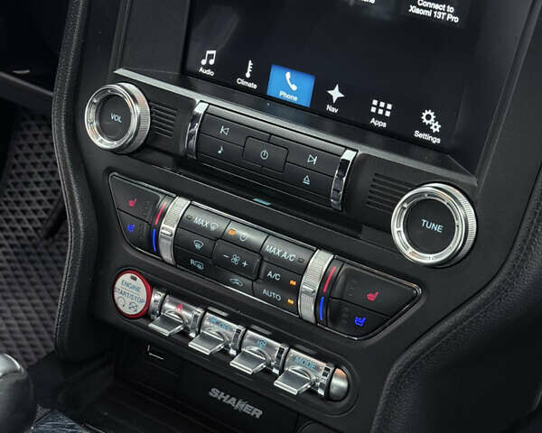 Черный Форд Мустанг, объемом двигателя 2.26 л и пробегом 80 тыс. км за 15000 $, фото 14 на Automoto.ua