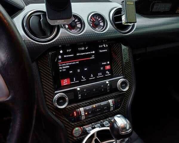 Черный Форд Мустанг, объемом двигателя 2.3 л и пробегом 75 тыс. км за 10700 $, фото 10 на Automoto.ua