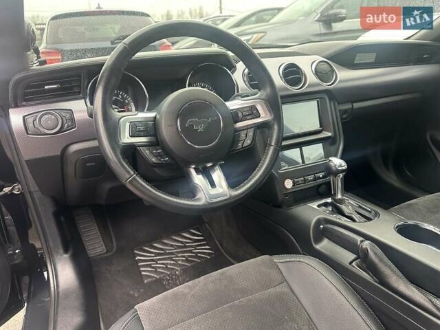 Черный Форд Мустанг, объемом двигателя 5.16 л и пробегом 124 тыс. км за 31500 $, фото 8 на Automoto.ua