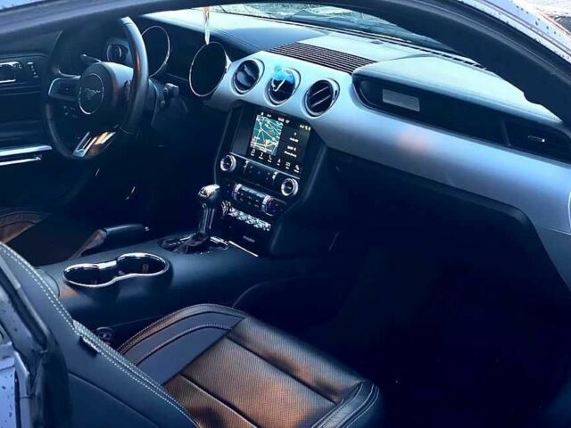 Черный Форд Мустанг, объемом двигателя 2.3 л и пробегом 105 тыс. км за 15000 $, фото 10 на Automoto.ua