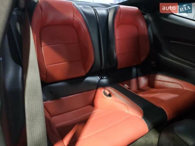 Черный Форд Мустанг, объемом двигателя 5 л и пробегом 171 тыс. км за 3500 $, фото 8 на Automoto.ua