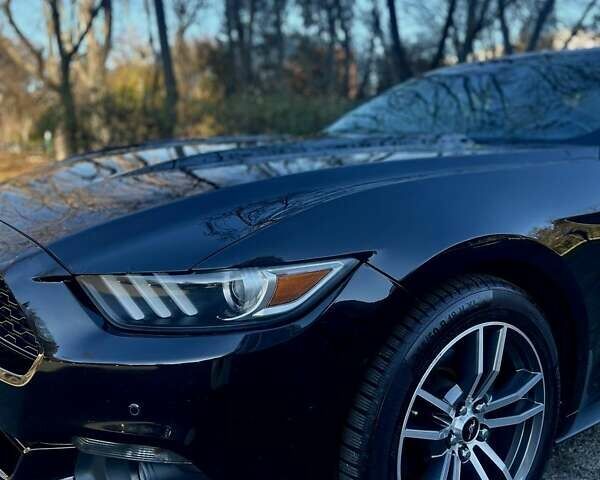 Чорний Форд Мустанг, об'ємом двигуна 2.26 л та пробігом 135 тис. км за 15650 $, фото 4 на Automoto.ua