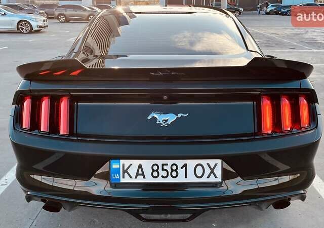 Чорний Форд Мустанг, об'ємом двигуна 2.26 л та пробігом 71 тис. км за 18500 $, фото 7 на Automoto.ua