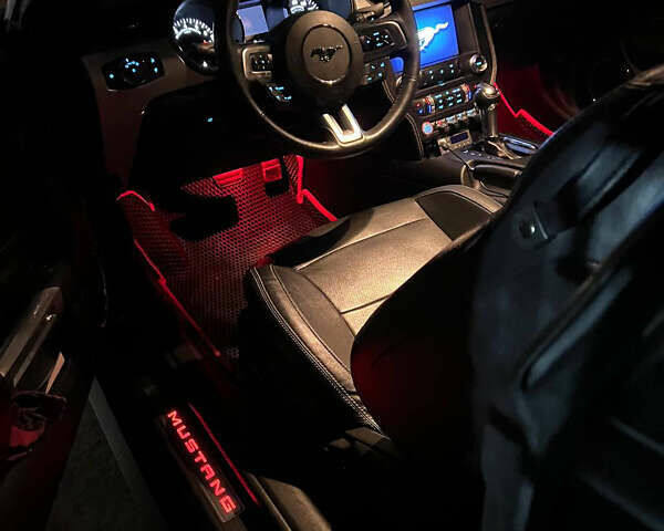 Форд Мустанг 2017 в Чернигове на Automoto.ua Черный Форд Мустанг, объемом двигателя 4.95 л и пробегом 113 тыс. км за 26800 $, фото 5 на Automoto.ua