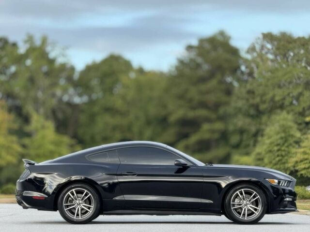 Чорний Форд Мустанг, об'ємом двигуна 2.3 л та пробігом 67 тис. км за 4900 $, фото 6 на Automoto.ua