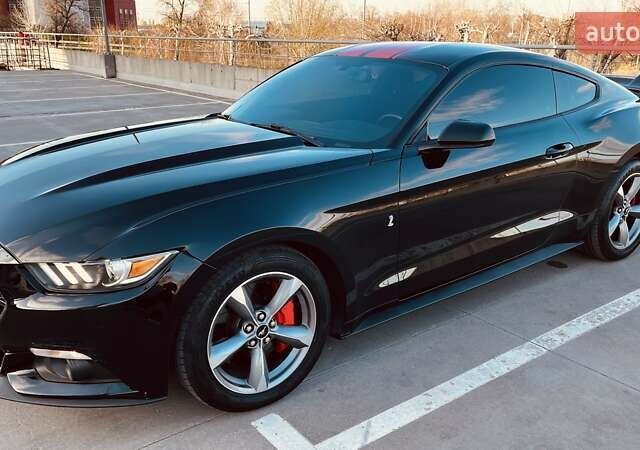 Чорний Форд Мустанг, об'ємом двигуна 2.26 л та пробігом 71 тис. км за 18500 $, фото 10 на Automoto.ua