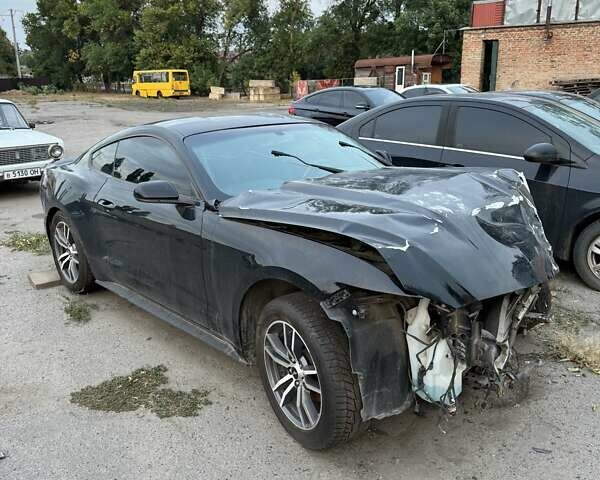 Черный Форд Мустанг, объемом двигателя 2.26 л и пробегом 130 тыс. км за 7000 $, фото 2 на Automoto.ua