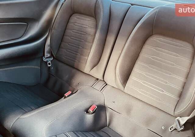 Чорний Форд Мустанг, об'ємом двигуна 2.26 л та пробігом 71 тис. км за 18500 $, фото 31 на Automoto.ua