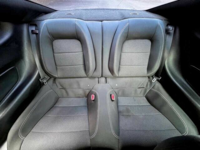 Чорний Форд Мустанг, об'ємом двигуна 3.7 л та пробігом 64 тис. км за 8100 $, фото 10 на Automoto.ua