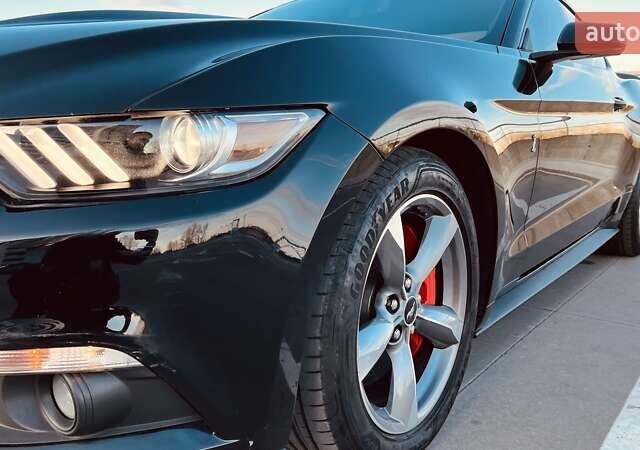 Чорний Форд Мустанг, об'ємом двигуна 2.26 л та пробігом 71 тис. км за 18500 $, фото 16 на Automoto.ua