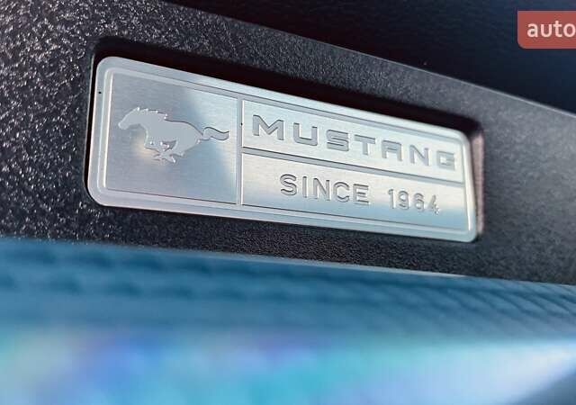 Чорний Форд Мустанг, об'ємом двигуна 2.26 л та пробігом 71 тис. км за 18500 $, фото 33 на Automoto.ua