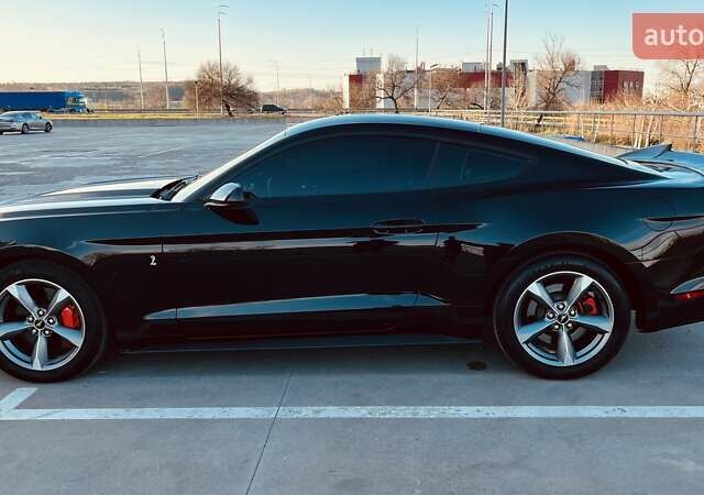 Чорний Форд Мустанг, об'ємом двигуна 2.26 л та пробігом 71 тис. км за 18500 $, фото 9 на Automoto.ua