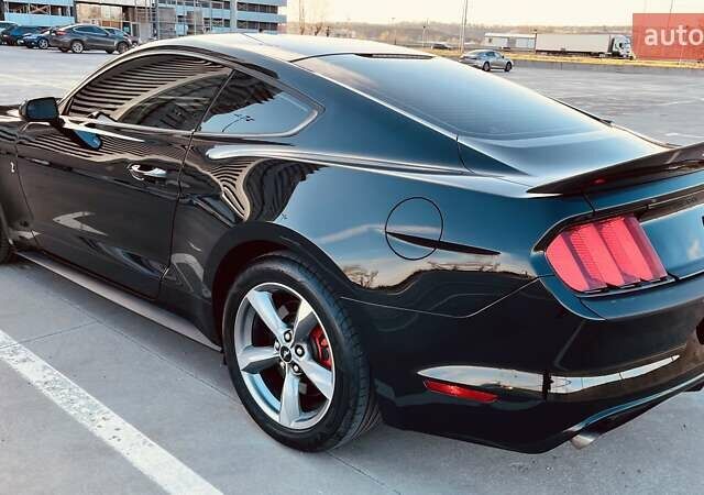 Чорний Форд Мустанг, об'ємом двигуна 2.26 л та пробігом 71 тис. км за 18500 $, фото 8 на Automoto.ua