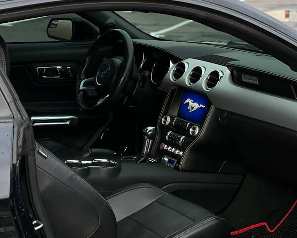 Форд Мустанг 2017 в Чернигове на Automoto.ua Черный Форд Мустанг, объемом двигателя 4.95 л и пробегом 113 тыс. км за 26800 $, фото 23 на Automoto.ua