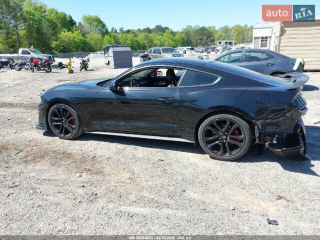 Черный Форд Мустанг, объемом двигателя 2.3 л и пробегом 120 тыс. км за 5300 $, фото 12 на Automoto.ua