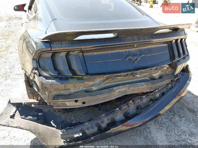 Черный Форд Мустанг, объемом двигателя 2.3 л и пробегом 120 тыс. км за 5300 $, фото 4 на Automoto.ua